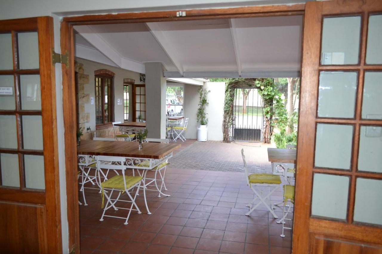 By The Way Guesthouse Clarens Eksteriør billede
